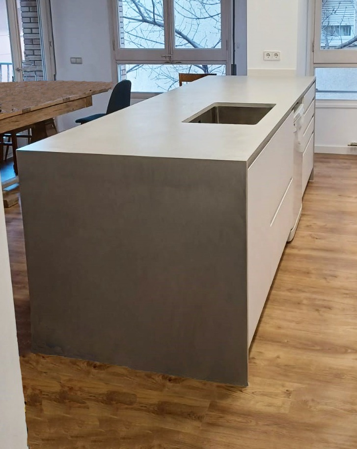 microcement kitchen island reference case